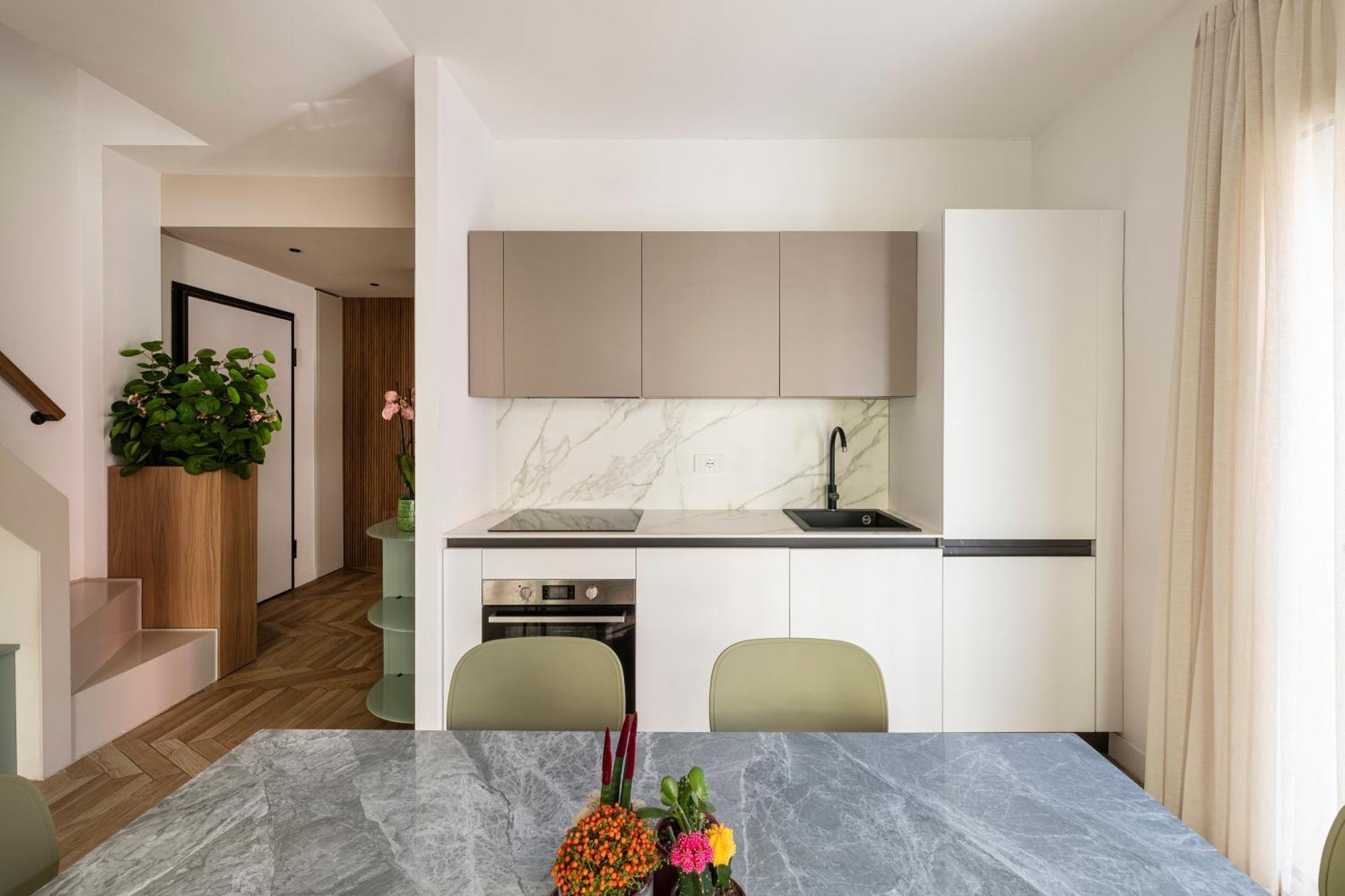 Appartement Modigliani Terrace Jacuzzi Golden House *